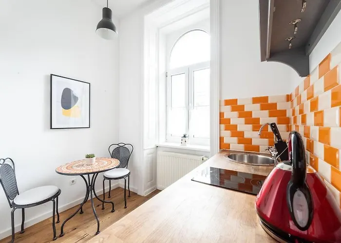 Lite 1br Near Metro & Center By Hm Apartmán